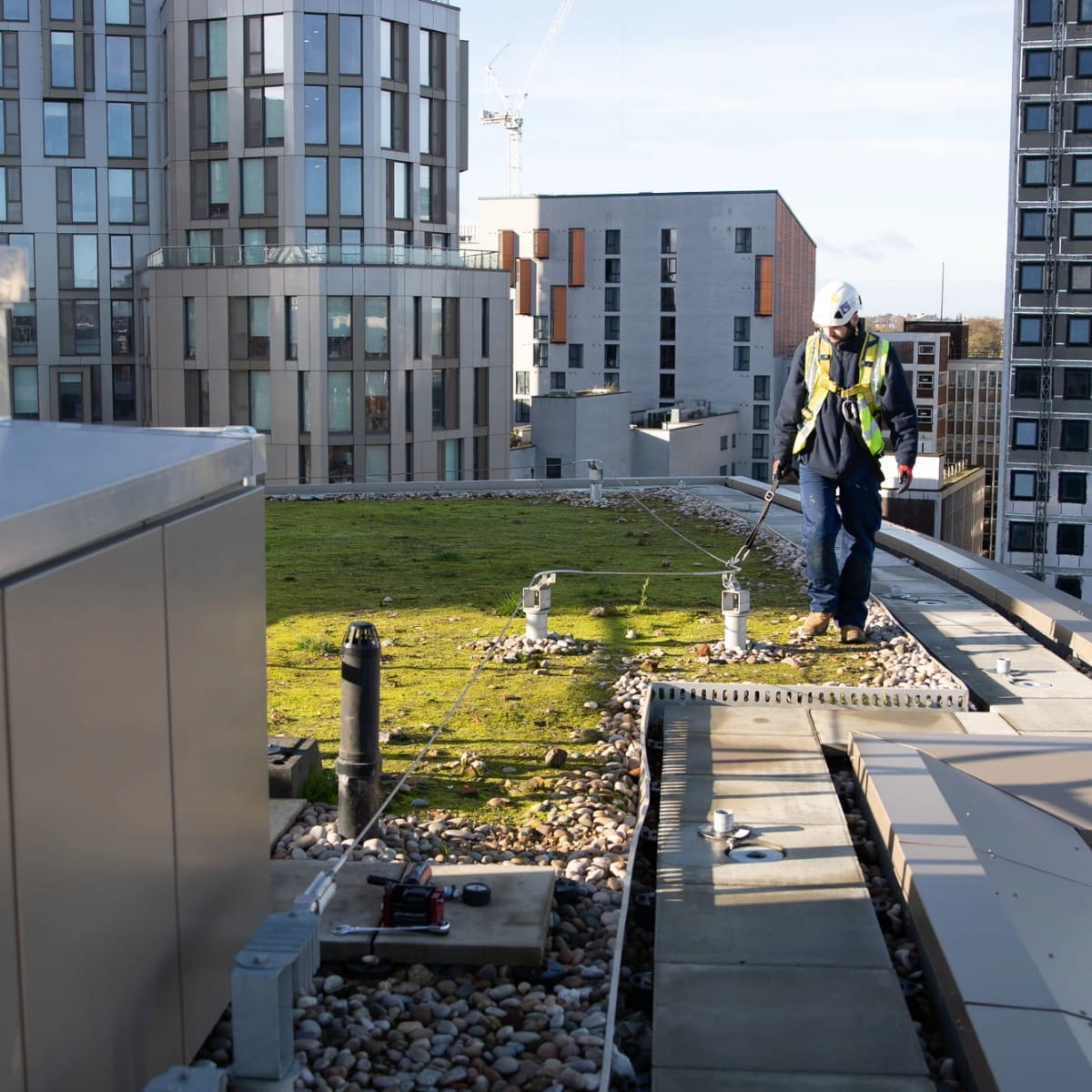 工場（屋上作業、屋内高所作業）